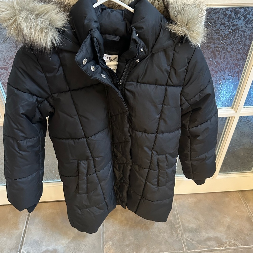 Girls size M GAP Quilted Puffer Coat with Faux Fur Hood